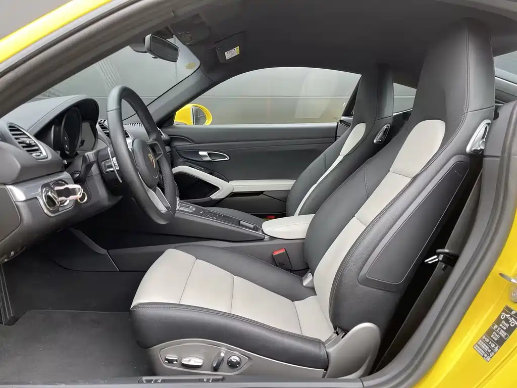 Porsche 718 2024 Cayman 2.0T