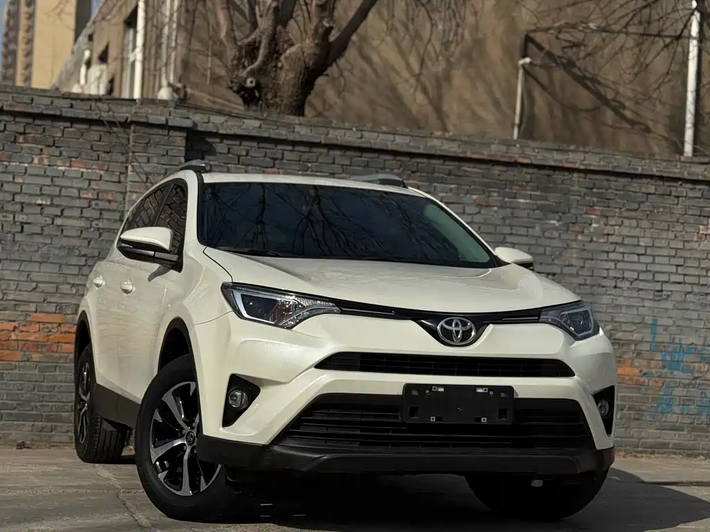 TOYOTA RAV4 RONGFANG