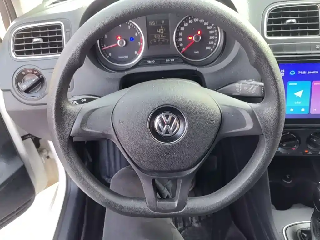 Volkswagen Polo — миниатюра 11