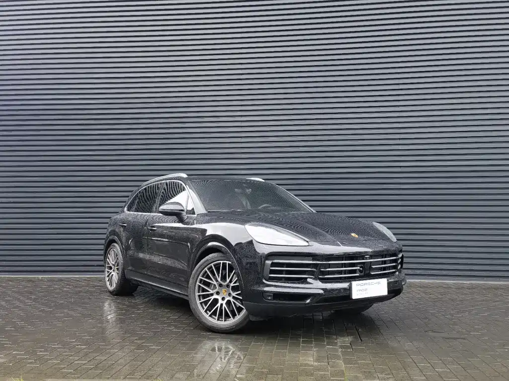 Porsche Cayenne 2021