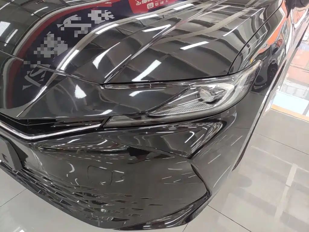 Toyota Camry — миниатюра 24