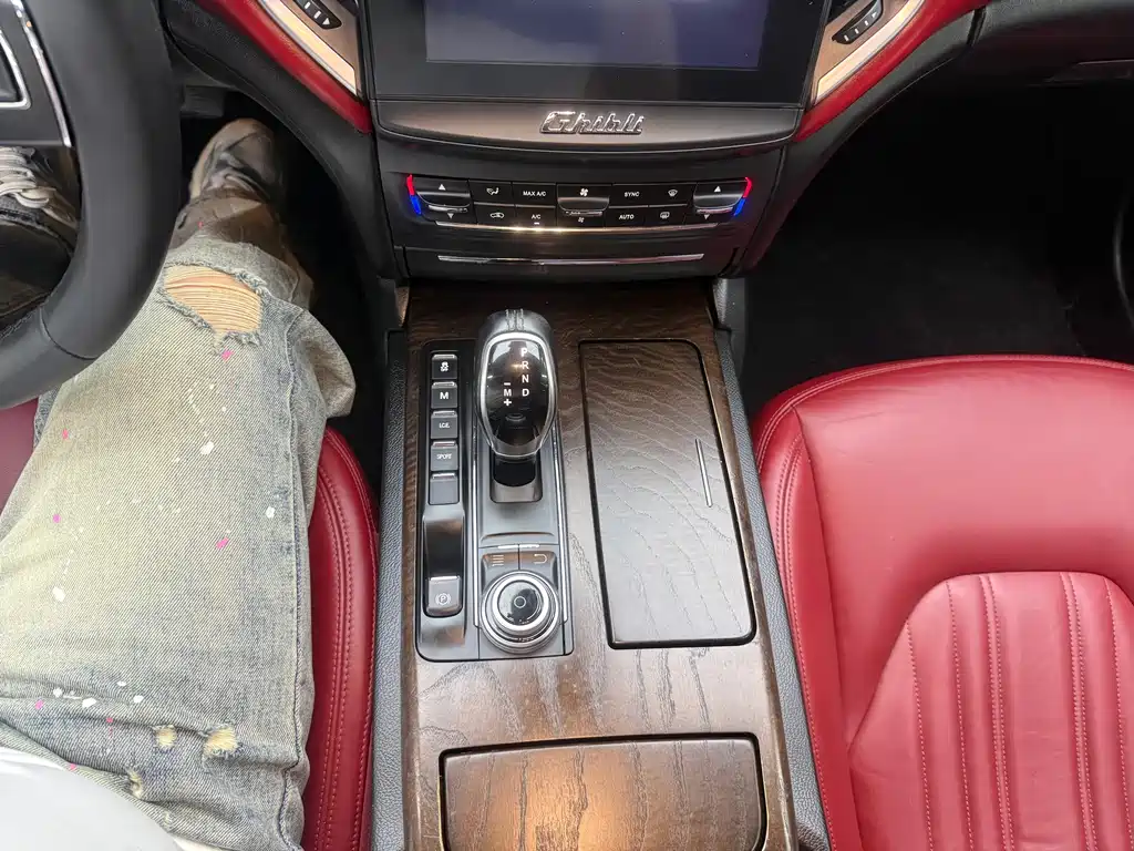Maserati Ghibli — миниатюра 9