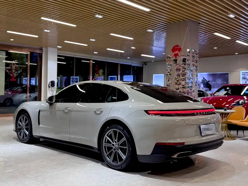 Porsche Panamera — миниатюра 21