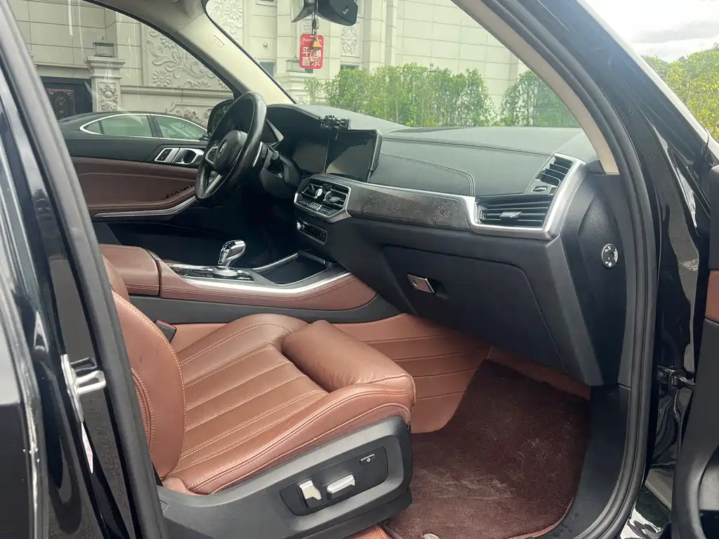 BMW X5 (Import) — миниатюра 10