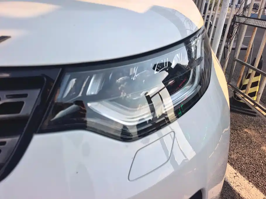 Land Rover Discovery — миниатюра 5
