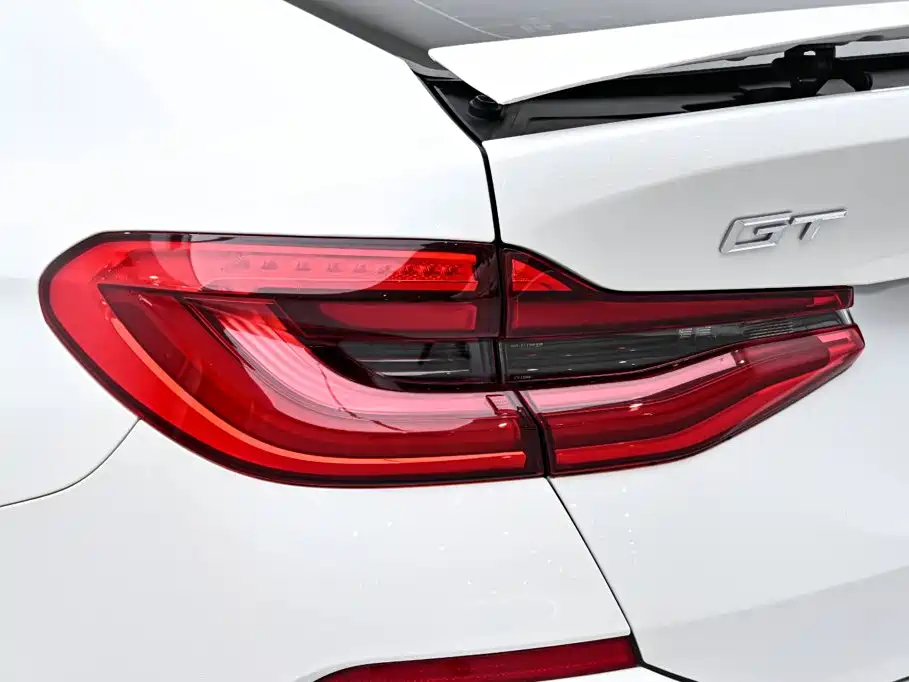 BMW 6 Series GT — миниатюра 9
