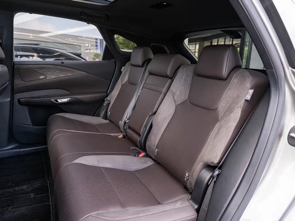 Lexus RX New Energy — миниатюра 12