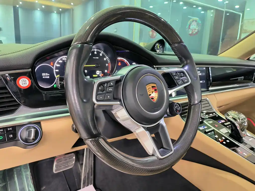 PORSCHE PANAMERA NEW ENERGY