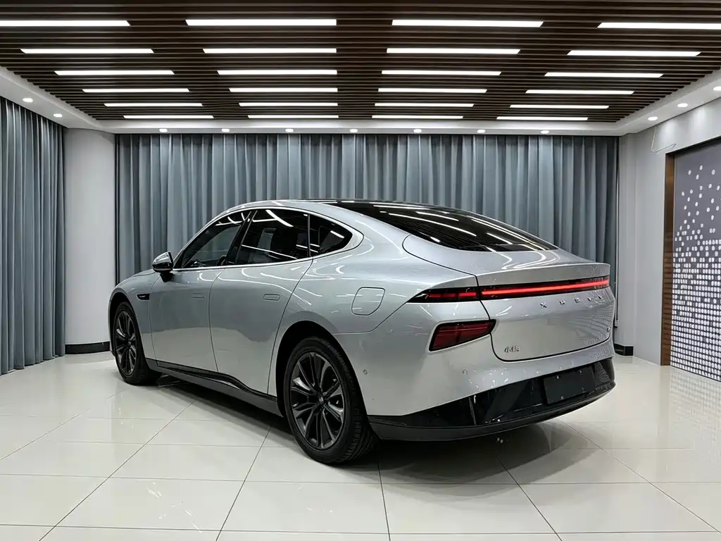 XPeng P7 — миниатюра 3