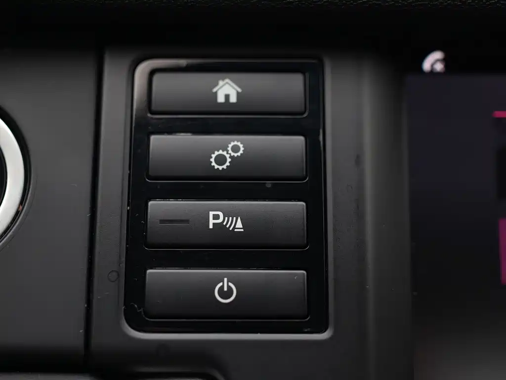 Land Rover Discovery Sport — миниатюра 14