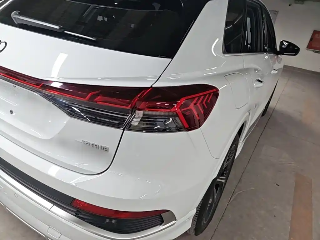 Audi Q4 e-tron — миниатюра 8