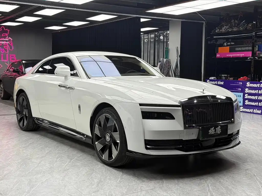 Rolls-Royce Phantom — миниатюра 3