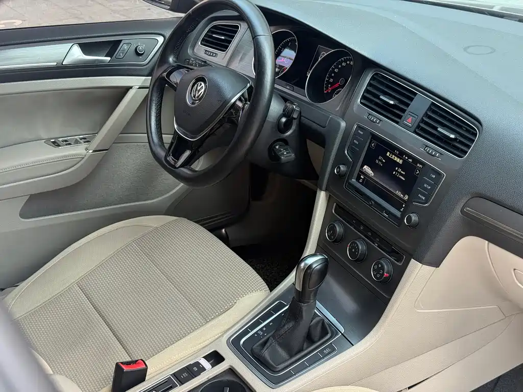 Volkswagen Golf — миниатюра 15