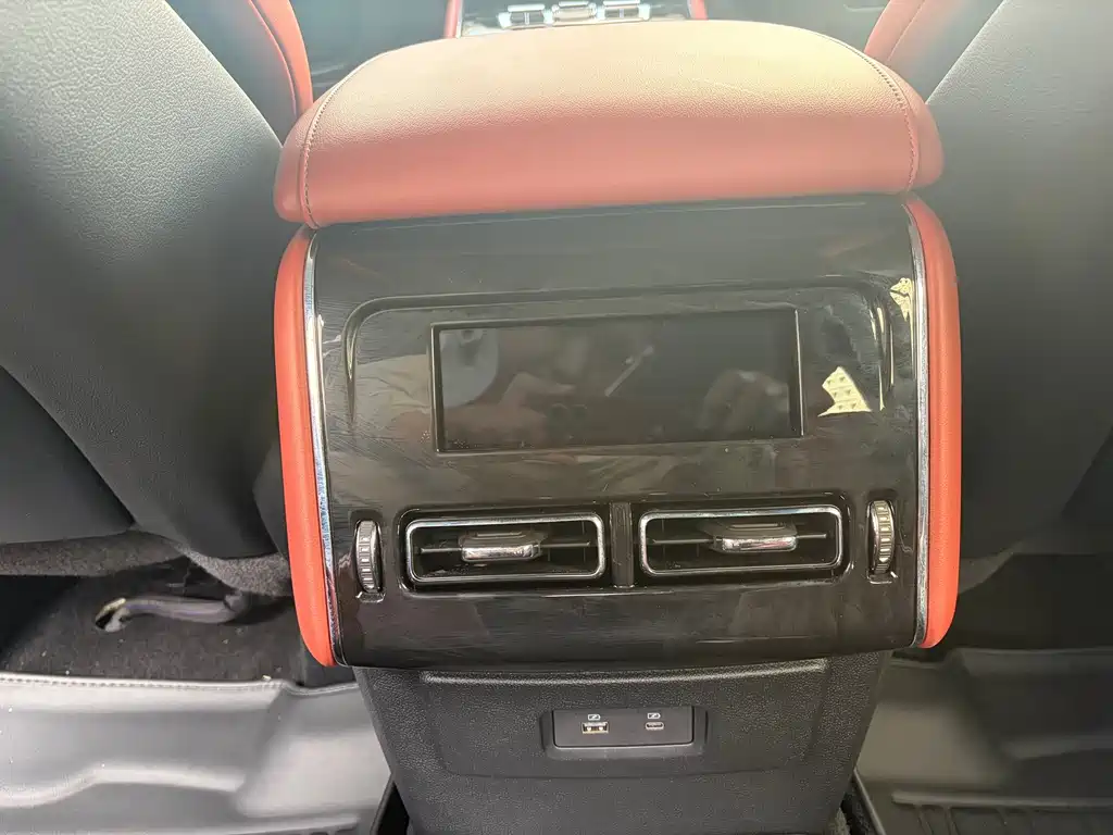 Lincoln Aviator — миниатюра 10