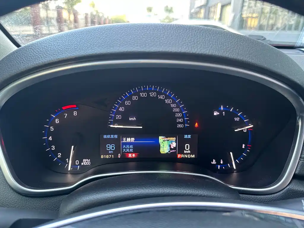 Cadillac SRX — миниатюра 13