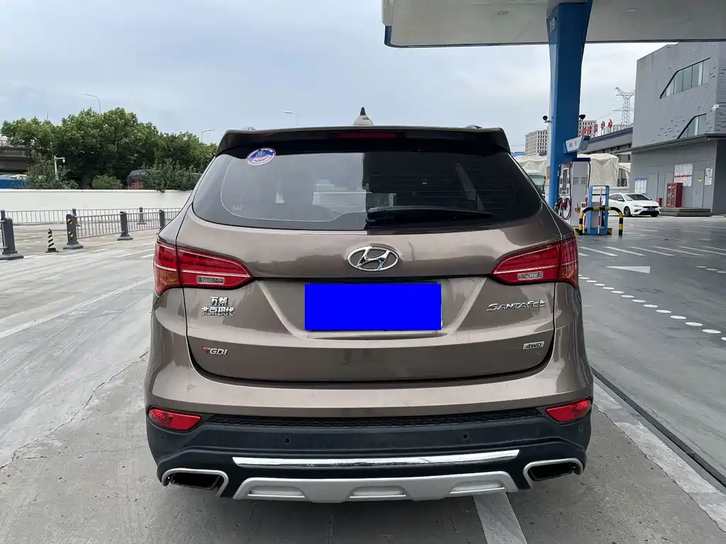Hyundai Santa Fe — миниатюра 9