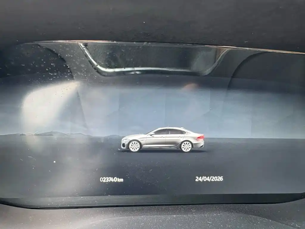 Jaguar XFL 2024 2.0T P250 Premium Luxury