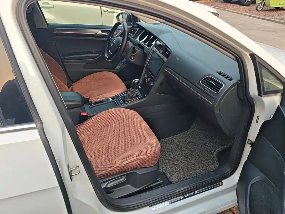 Volkswagen Golf — миниатюра 7