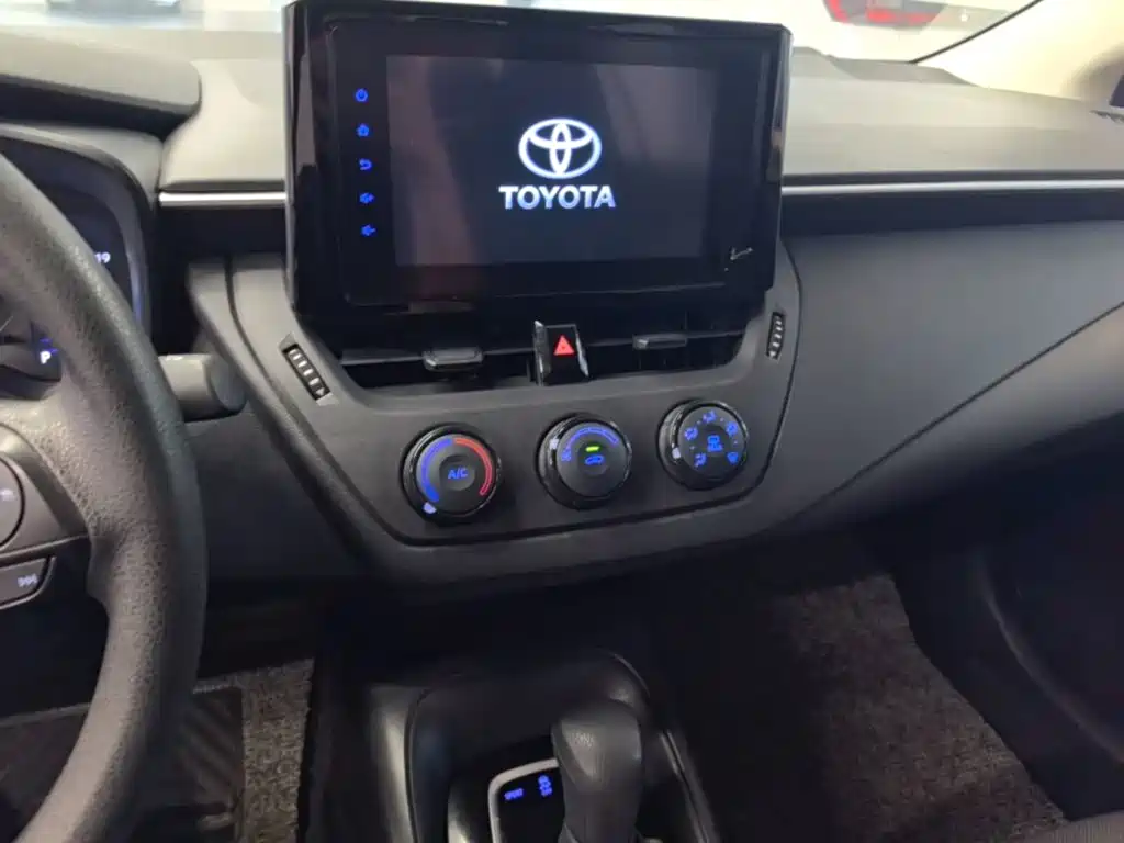 Toyota Corolla — миниатюра 18