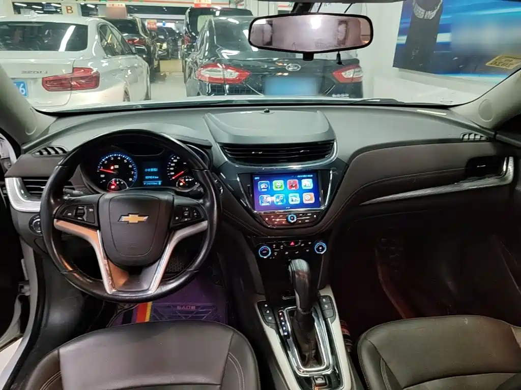 Chevrolet Malibu — миниатюра 10