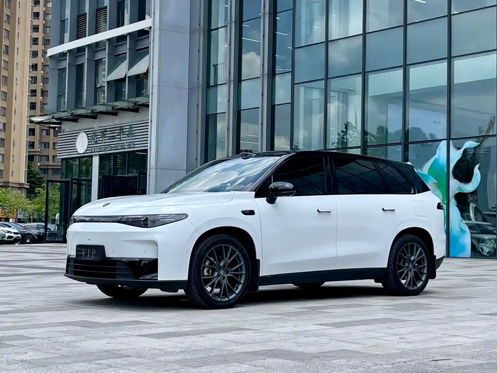 2025 Leapmotor C10 - zdjęcie 1 z 16