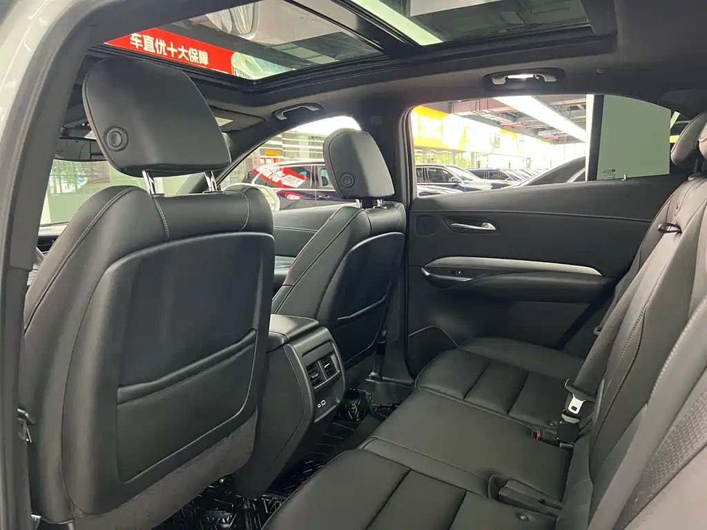 Cadillac XT4 — миниатюра 11