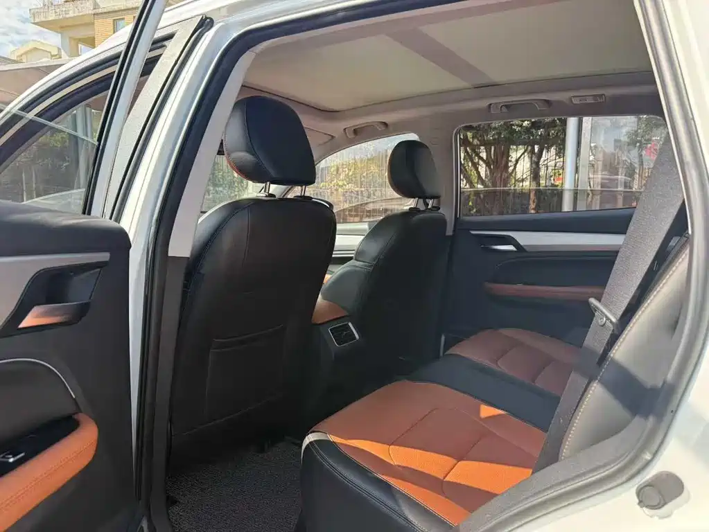 GEELY AUTOMOBILE VISION X6