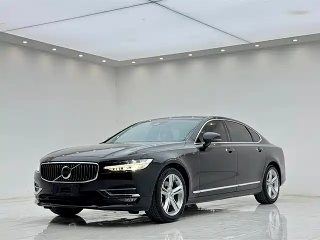 VOLVO S90 2019