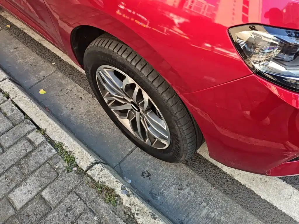 Wey Wey VV5 — миниатюра 8