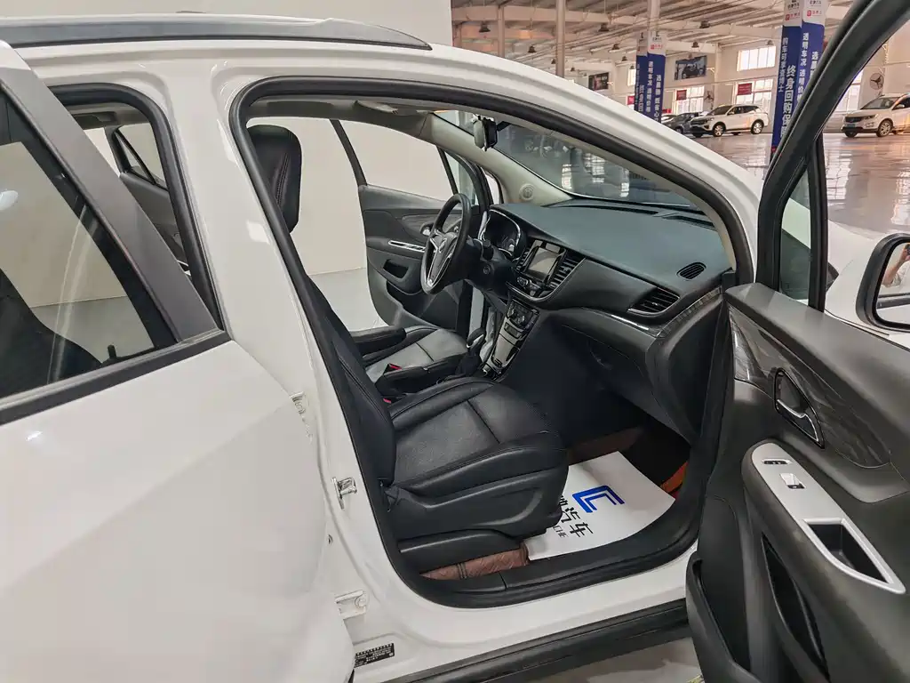 Buick Encore — миниатюра 10