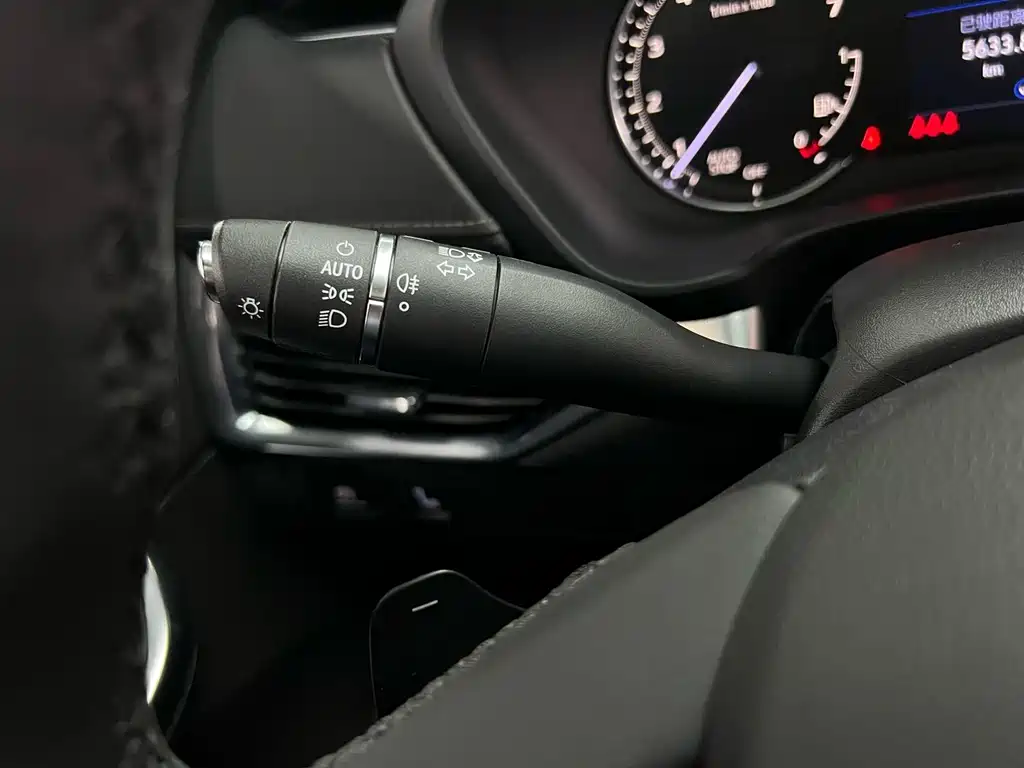 Cadillac XT4 — миниатюра 23