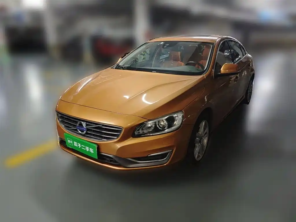 Купить Volvo S60
