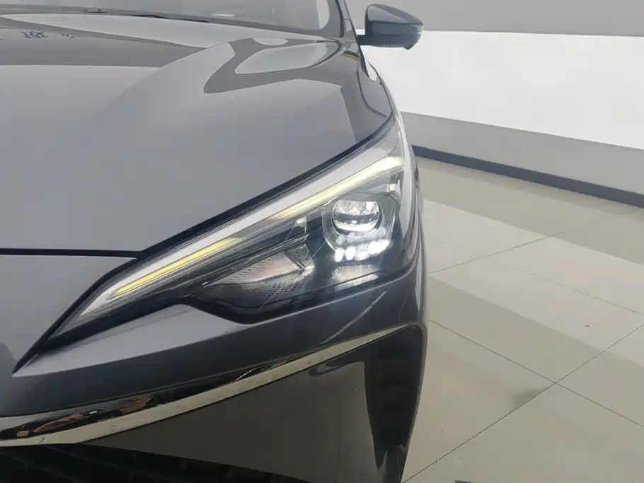 Roewe i5 — миниатюра 5