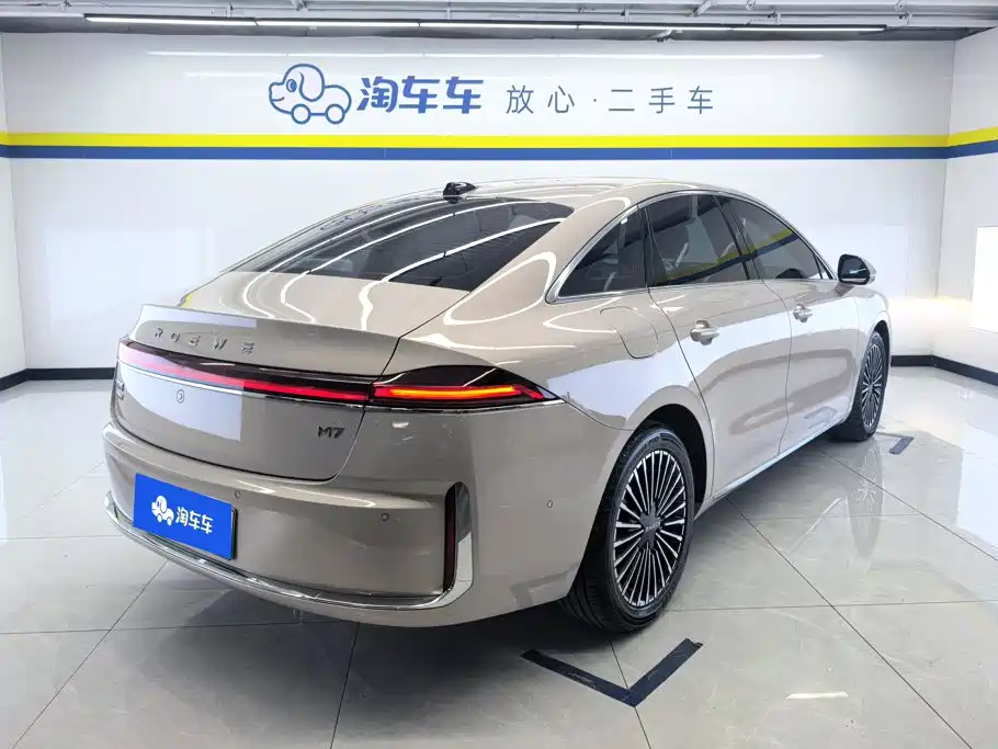 Roewe M7 DMH — миниатюра 3