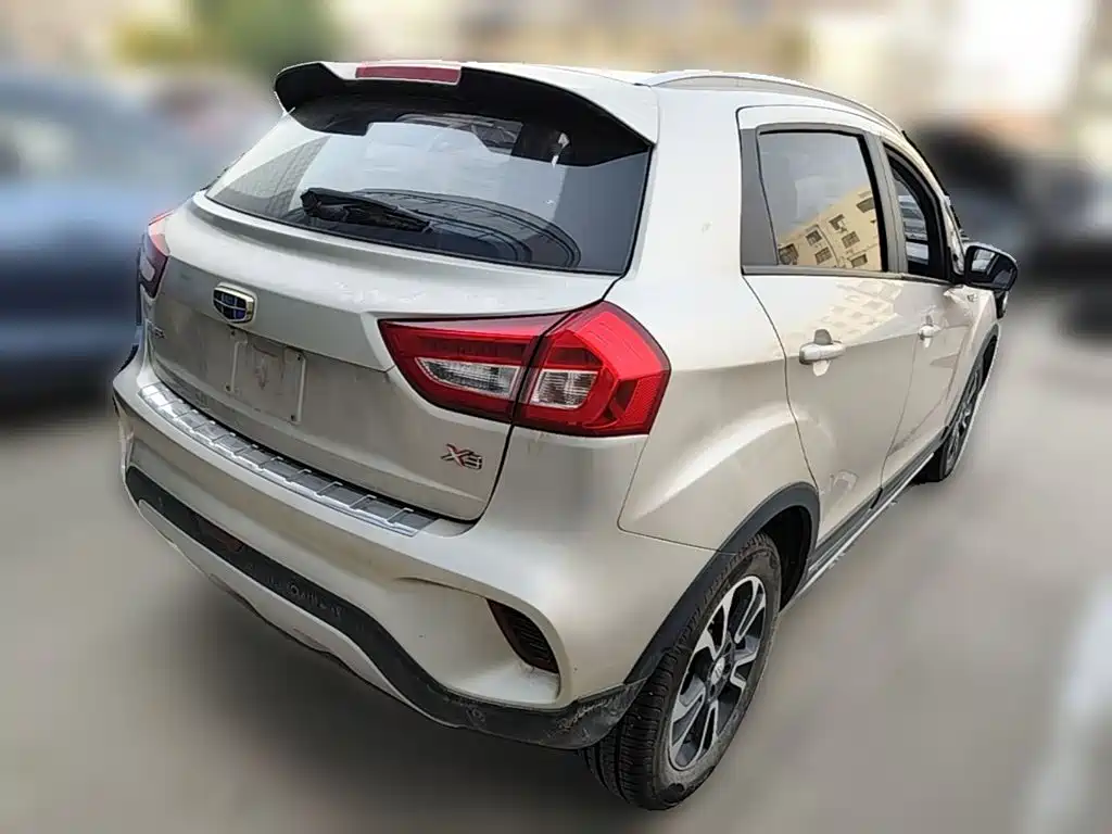 Geely Vision X3 — миниатюра 10