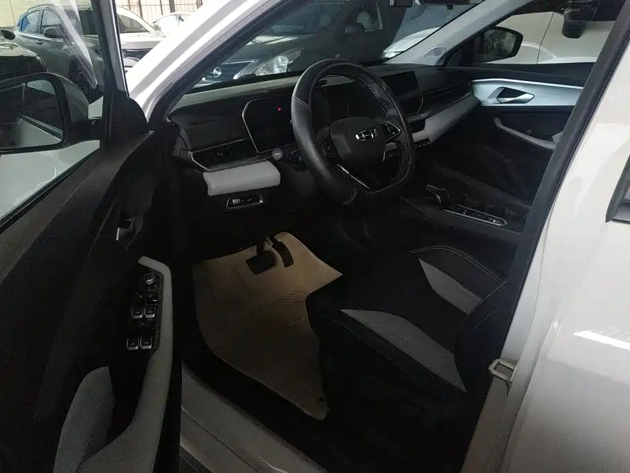 Geely Binrui — миниатюра 9