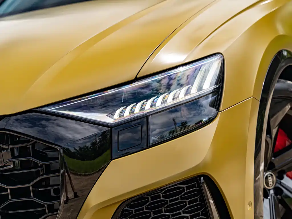 Audi RS Q8 — миниатюра 7