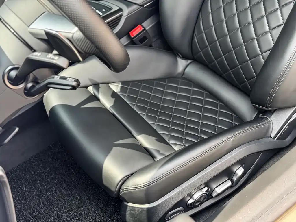 Audi R8 — миниатюра 10