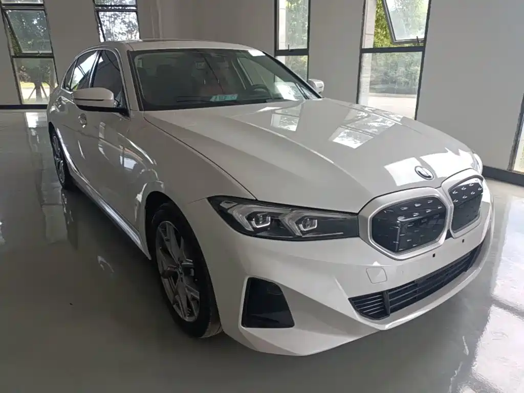 BMW i3 — миниатюра 4