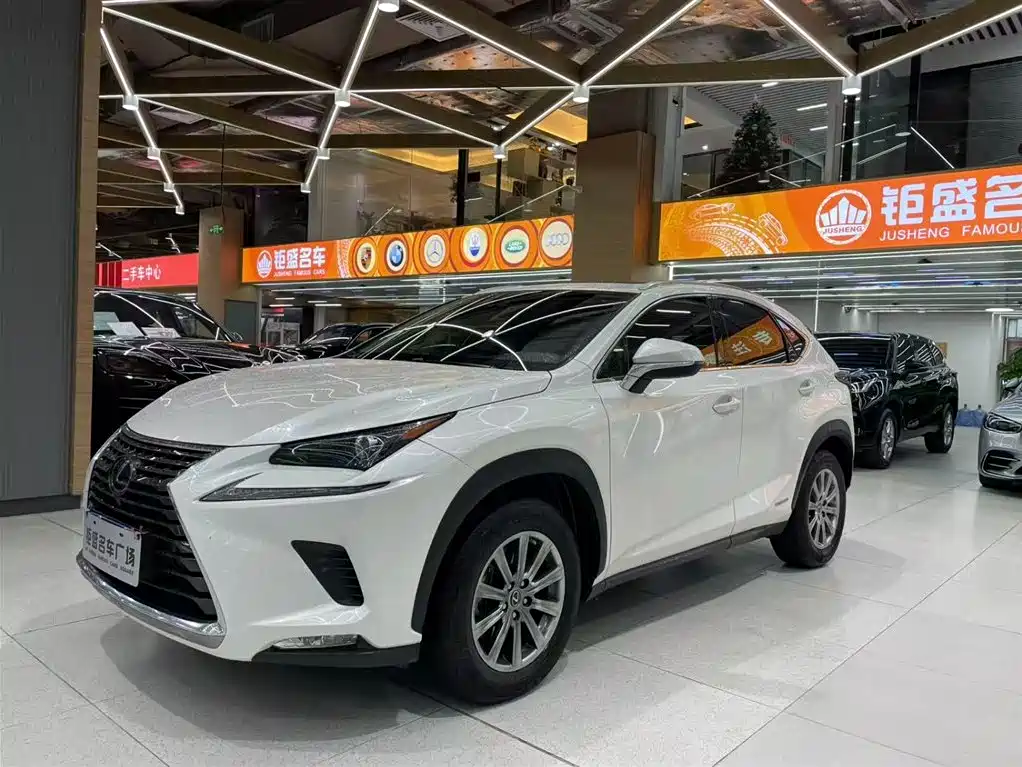 Lexus NX 2018