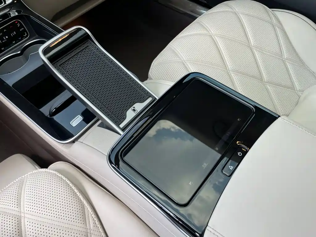 Mercedes-Benz S-Class — миниатюра 14