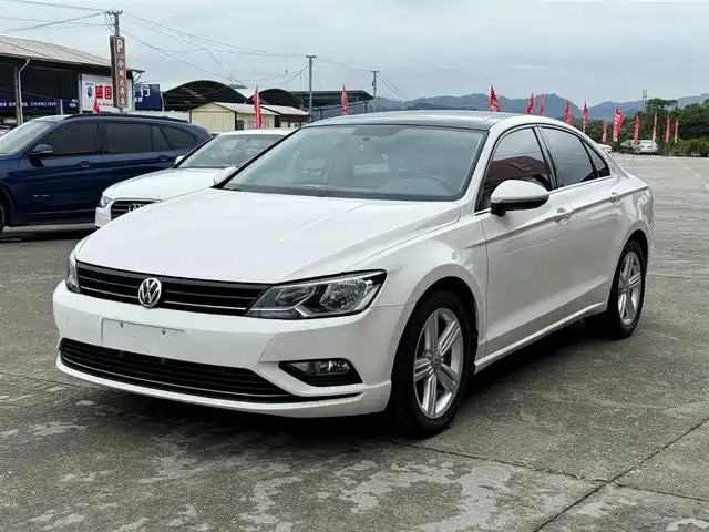 VOLKSWAGEN LINGDU 2018