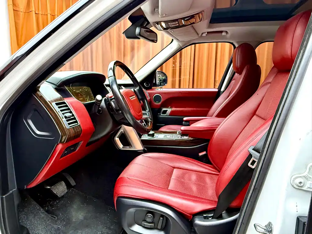 Land Rover Range Rover — миниатюра 7