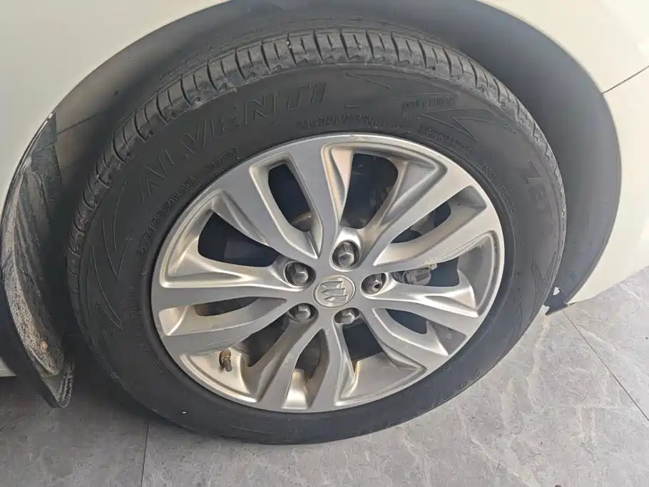 Buick Excelle — миниатюра 6