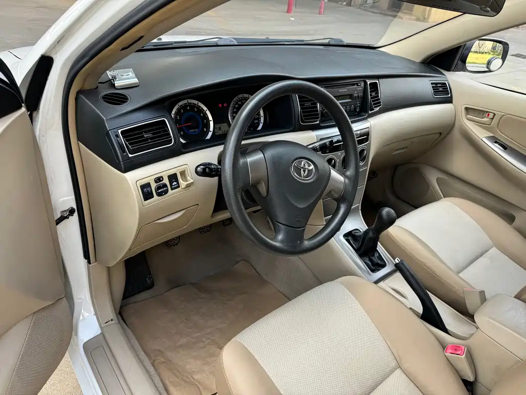 Toyota Corolla — миниатюра 14