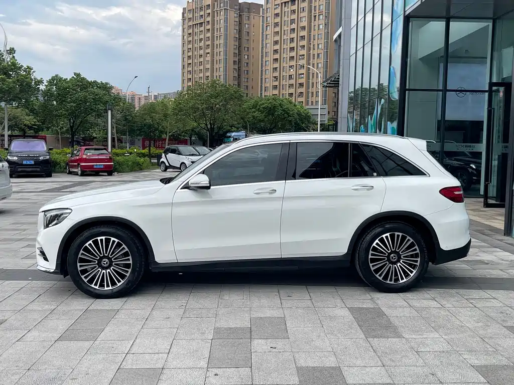 Mercedes-Benz GLC — миниатюра 7