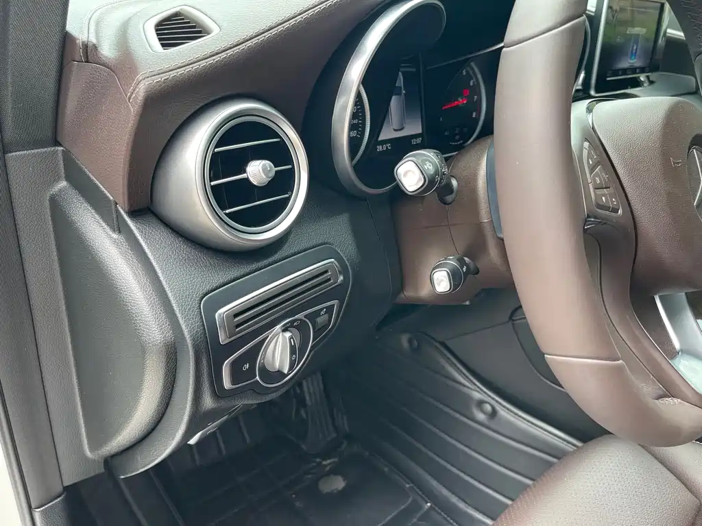 Mercedes-Benz GLC — миниатюра 13