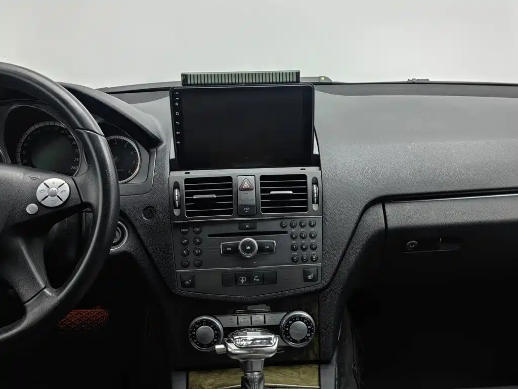 Mercedes-Benz C-Class (Import) — миниатюра 12