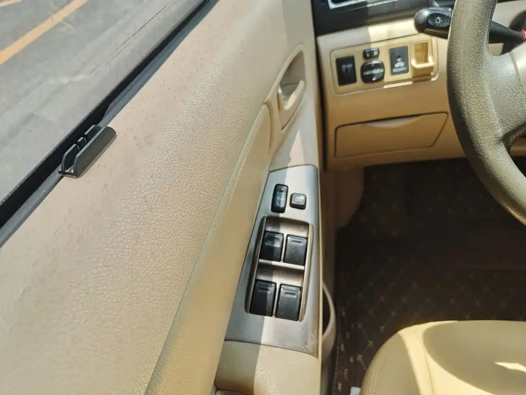 Toyota Corolla — миниатюра 13