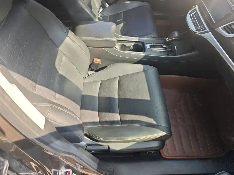 Honda Jade — миниатюра 8
